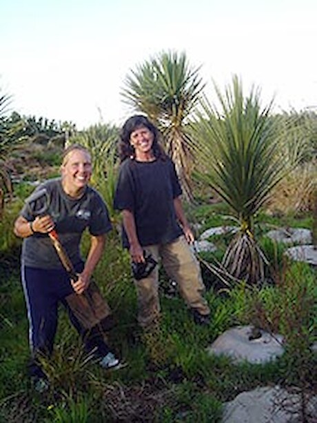 Marcie and Elke get planting!