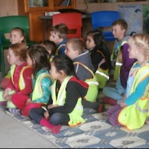 Gorge Road Schoolchildren captivated by Mark’s stories!