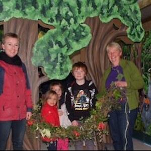 Artist Janet Hodgetts, nathan, Emma, Charlotte and Chris - Photo Dawn Patterson