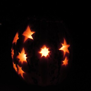 Pens kumikimi lantern